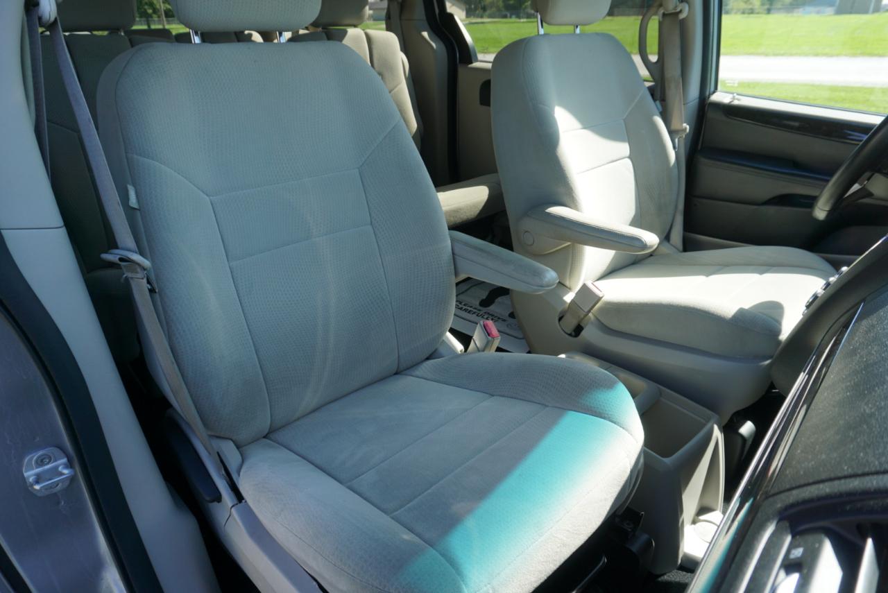 Dodge Grand Caravan SE 2013