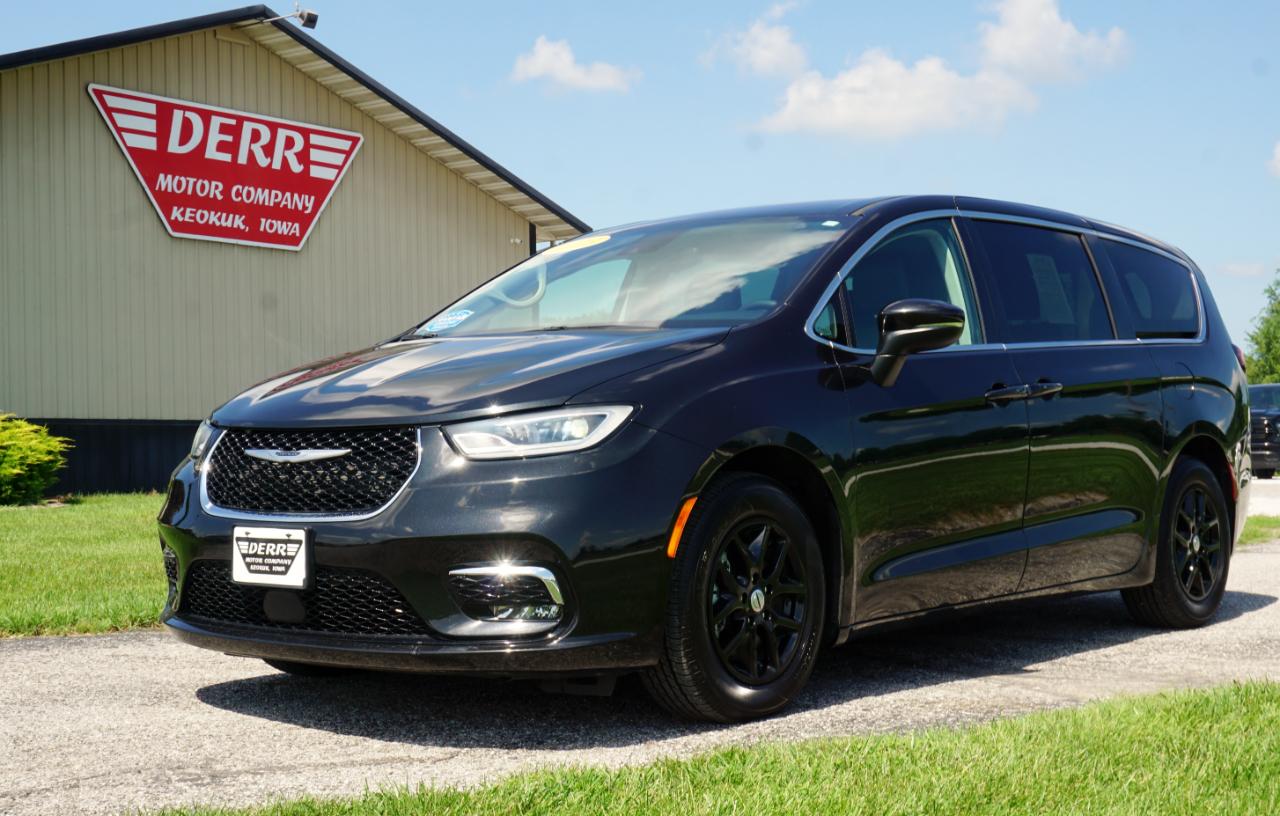 Chrysler Pacifica Touring L 2023