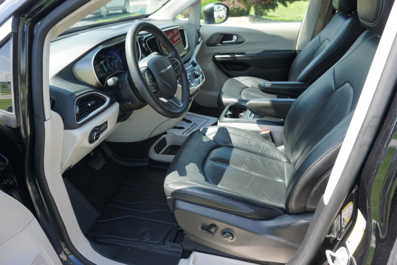 Chrysler Pacifica Touring L 2023