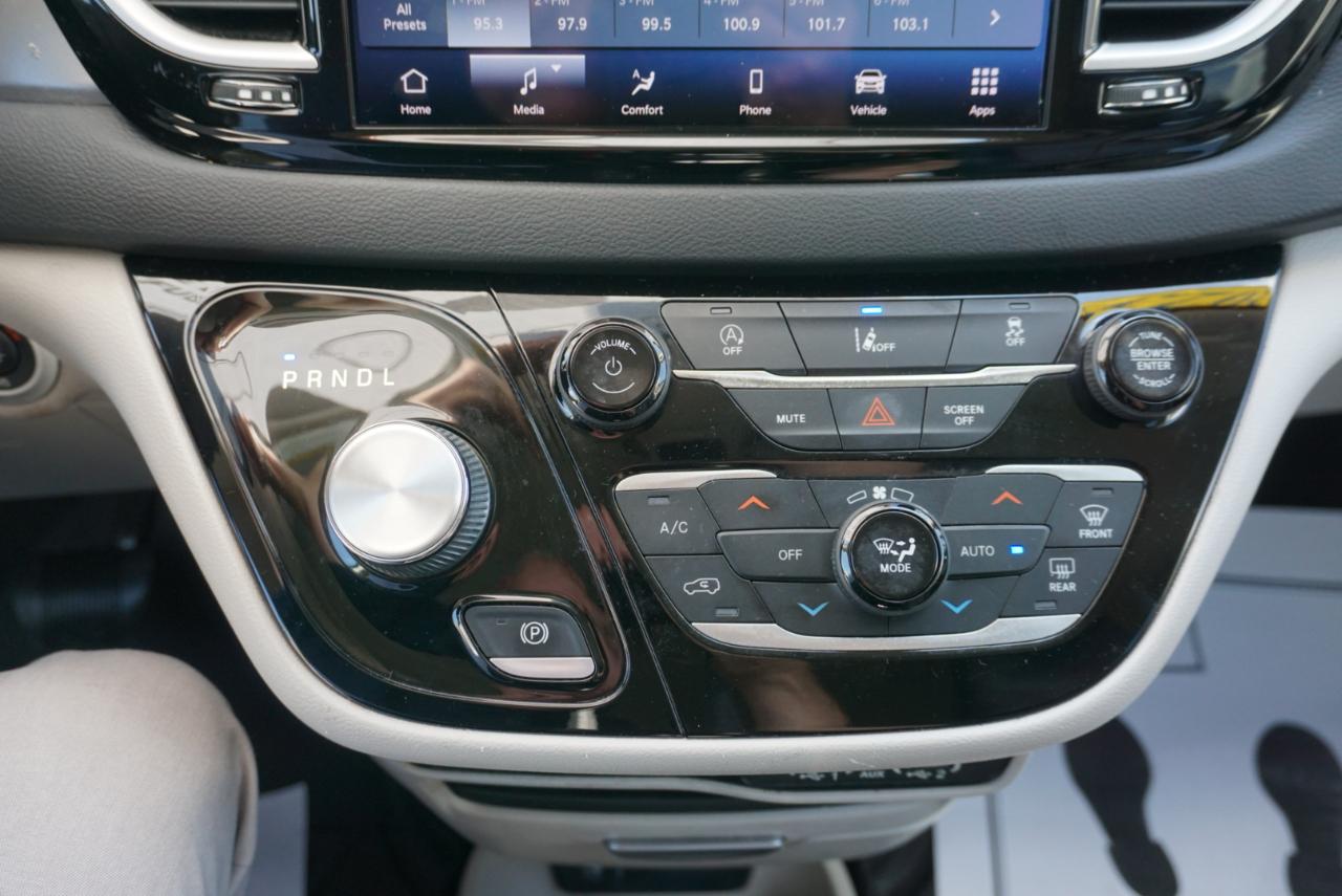 Chrysler Pacifica Touring L 2023