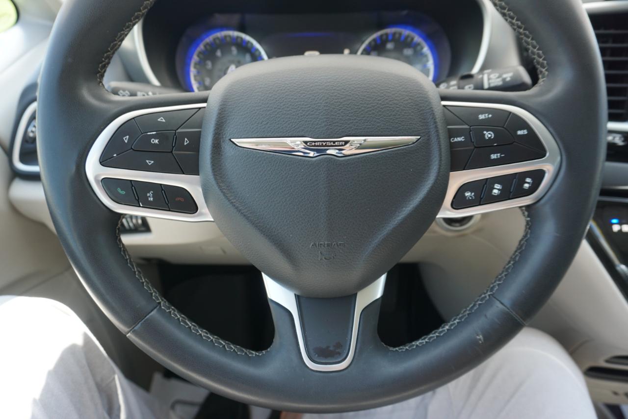 Chrysler Pacifica Touring L 2023