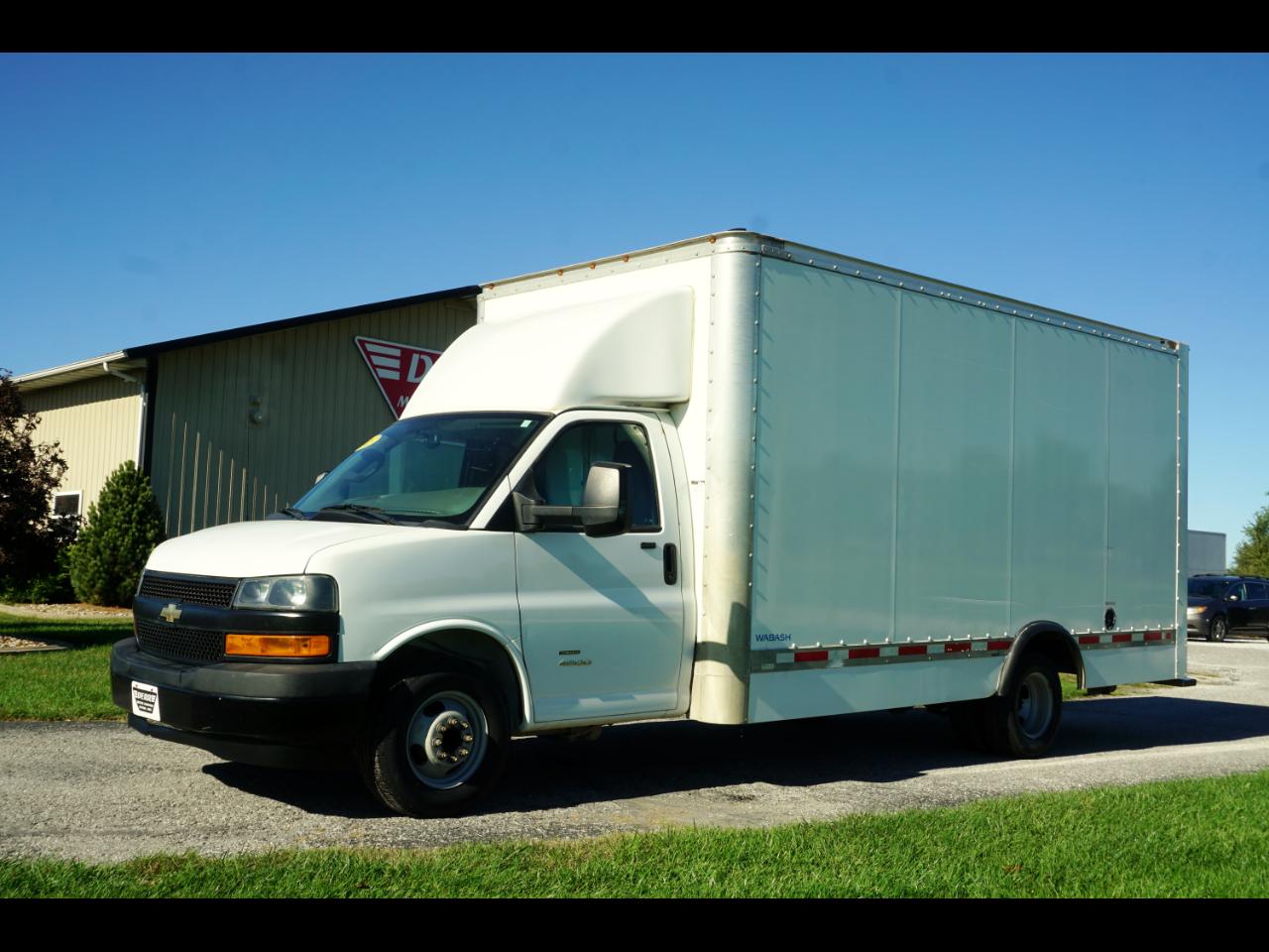 2023 Chevrolet Express 4500 Cargo Box