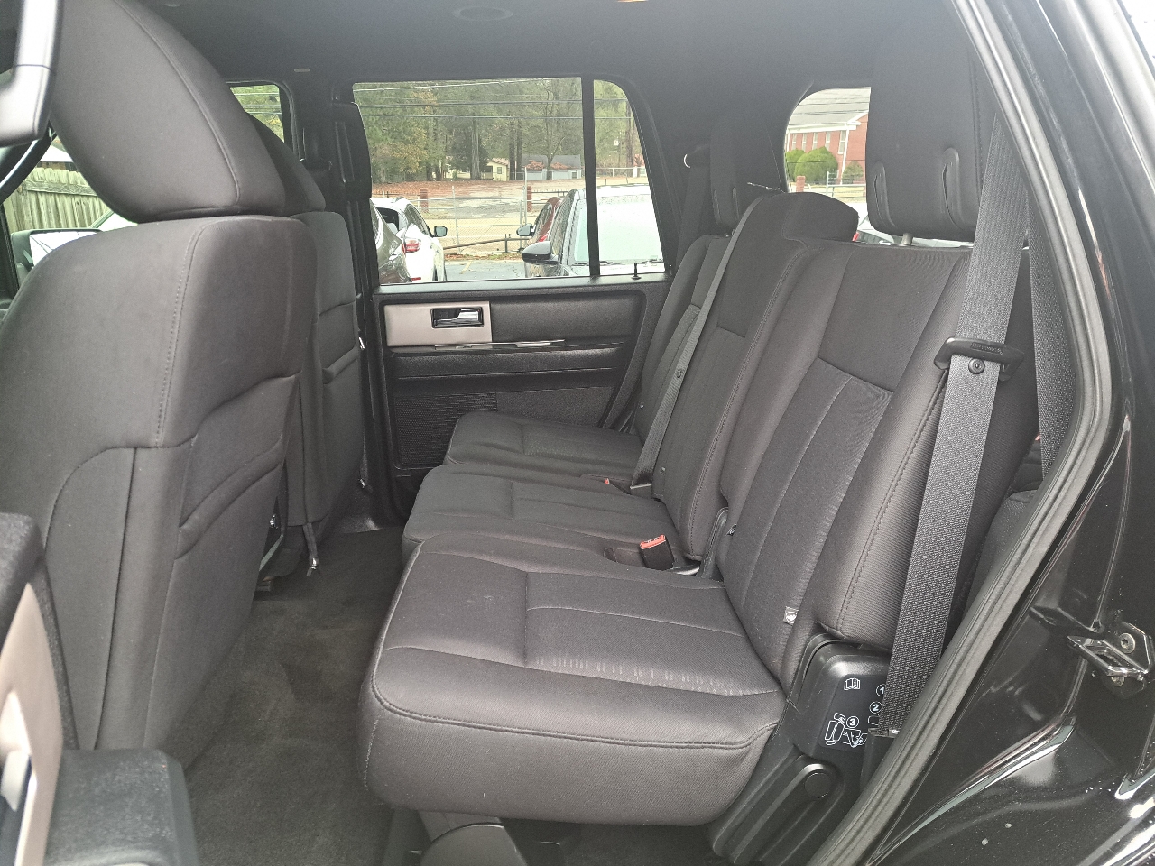 Ford Expedition XLT 2WD 2017