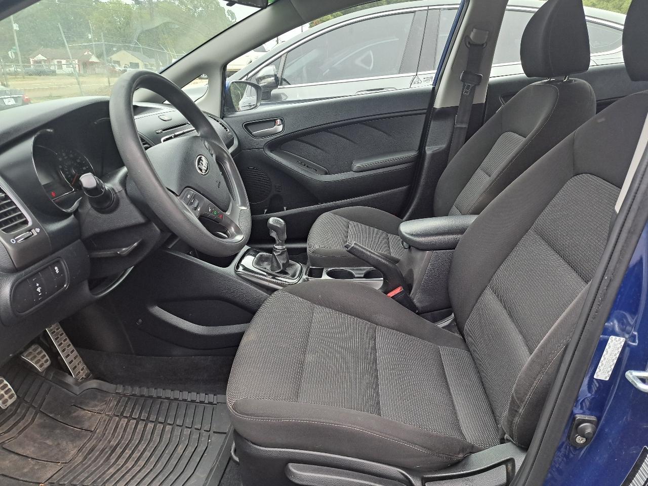 Kia Forte LX 6A 2017