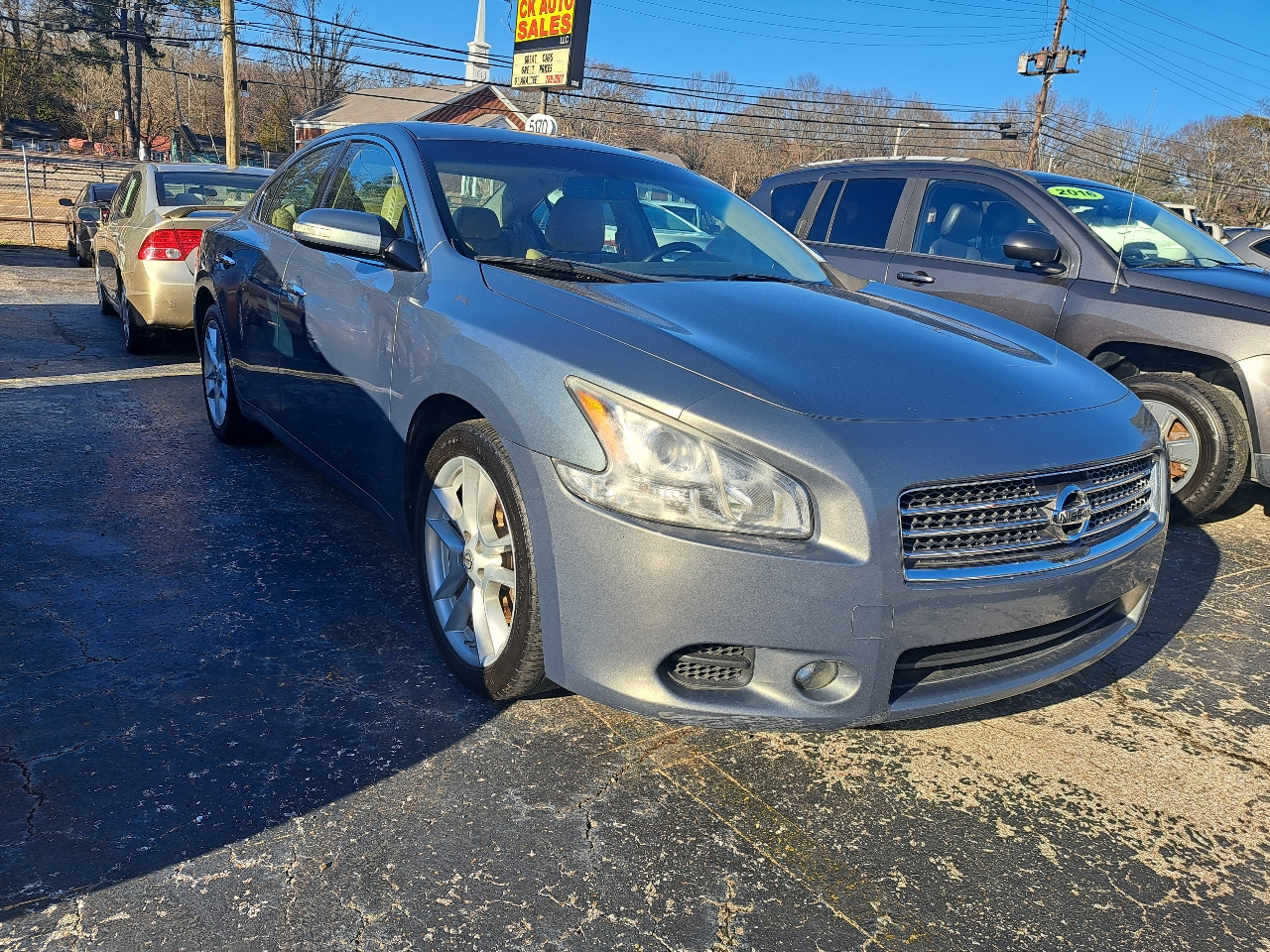 Nissan Maxima S 2010