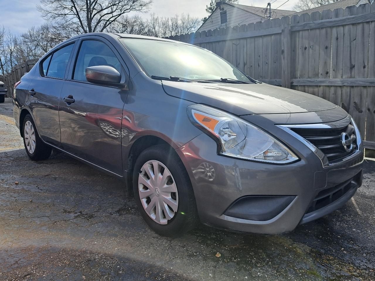 Nissan Versa 1.6 S 5M 2019
