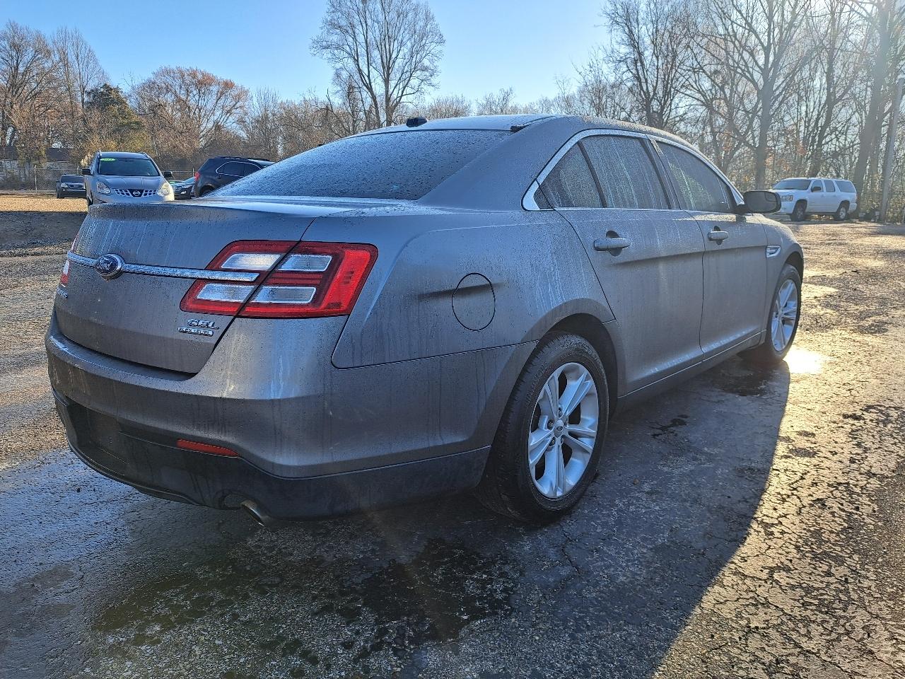Ford Taurus SEL FWD 2014