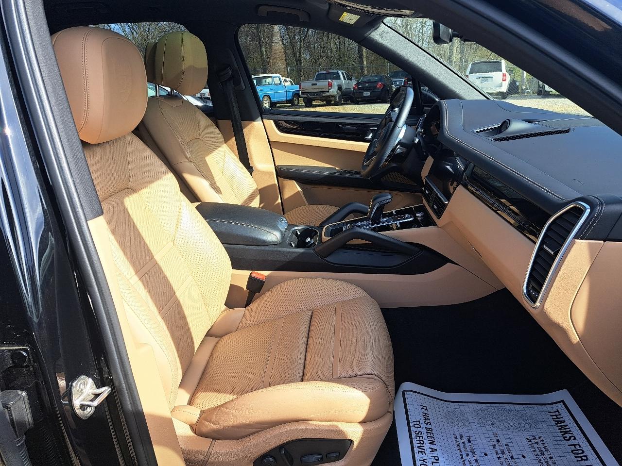 Porsche Cayenne  2022