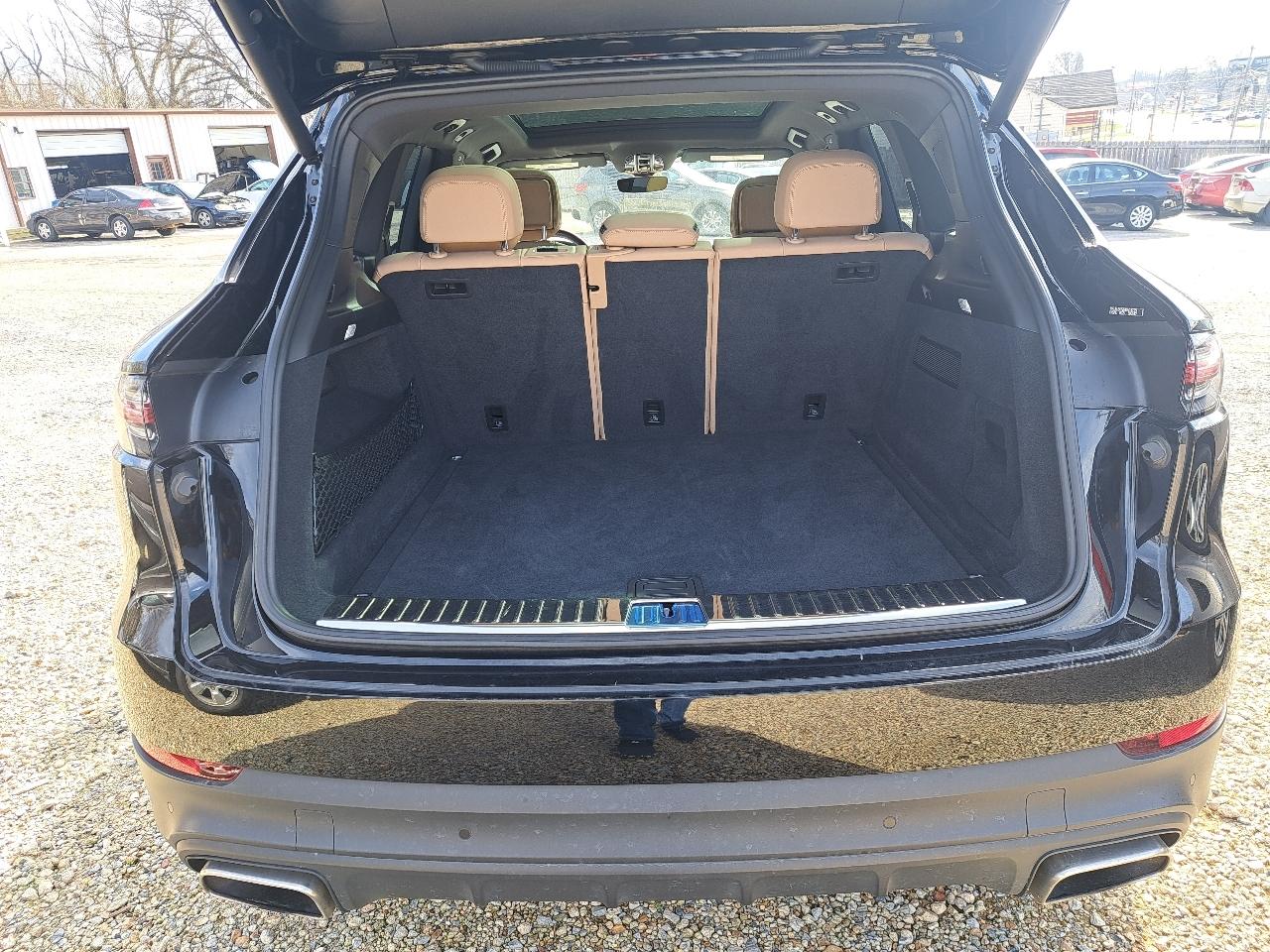 Porsche Cayenne  2022