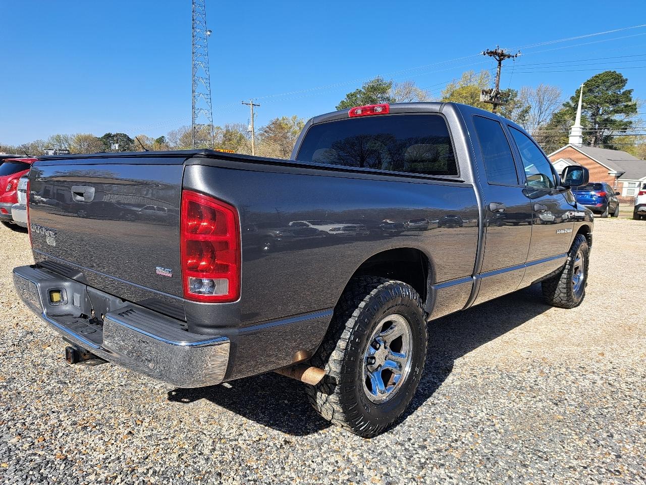 Dodge Ram 1500 ST Quad Cab 2WD 2004