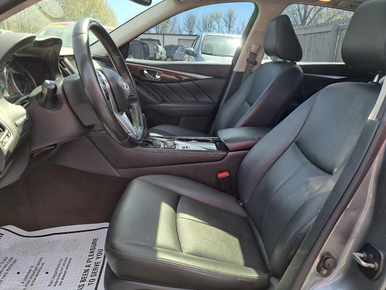 Infiniti Q50 3.0t LUXE 2018