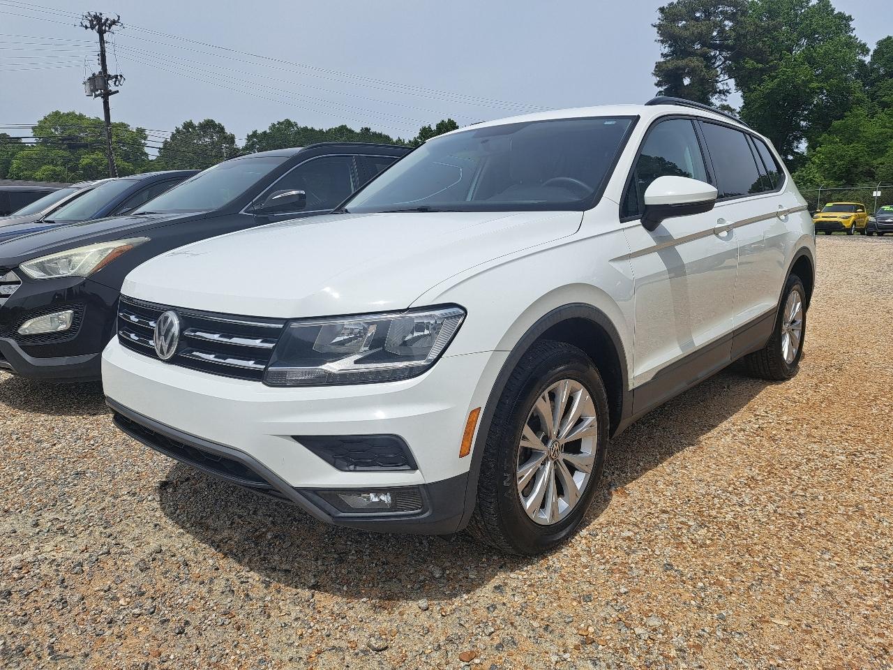 Volkswagen Tiguan S 2018
