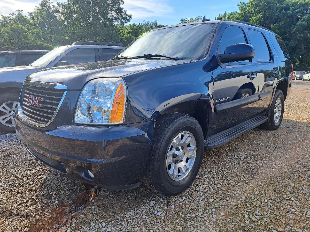 GMC Yukon SLE-1 2WD 2007