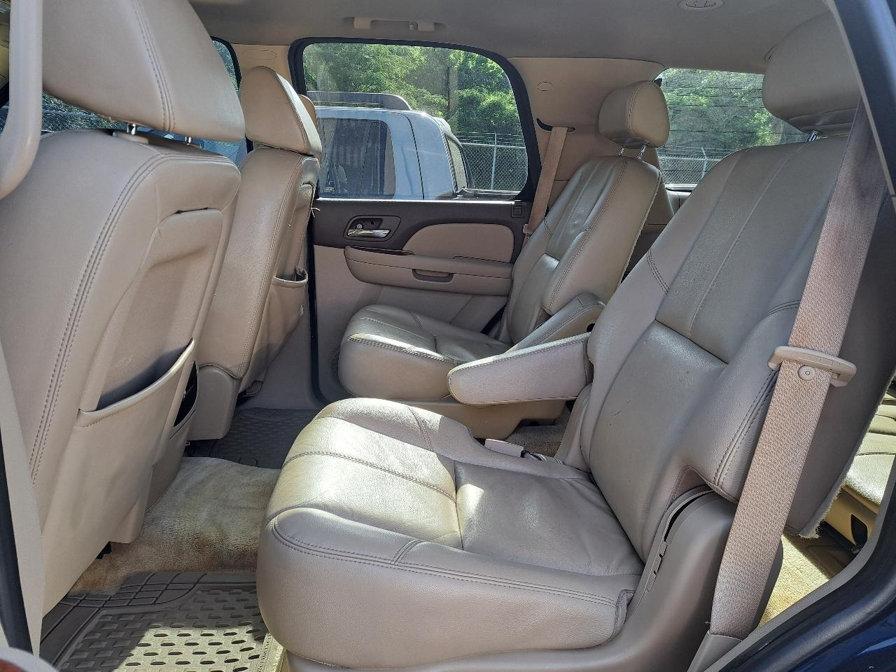 GMC Yukon SLE-1 2WD 2007