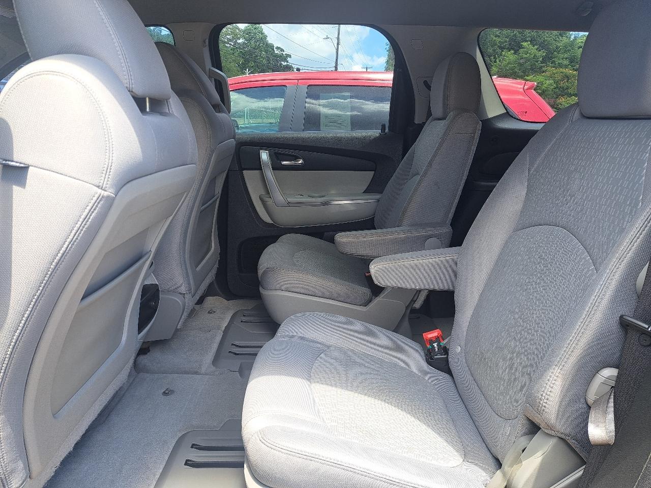 GMC Acadia SLE-2 FWD 2012