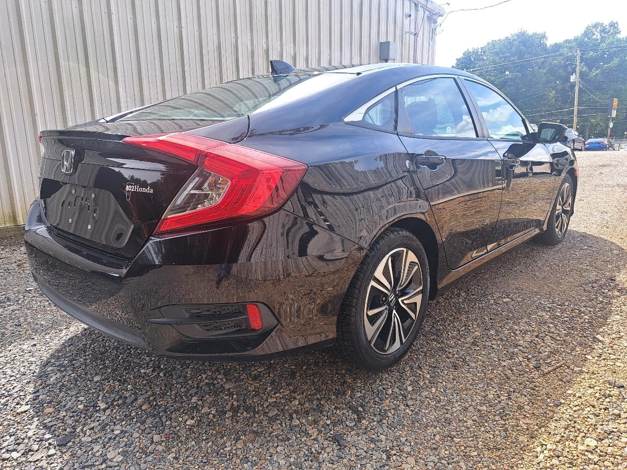 Honda Civic EX-T Sedan 6M 2018