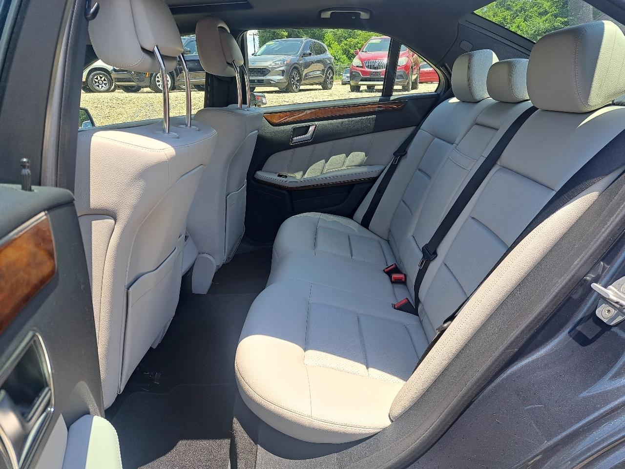 Mercedes-Benz E-Class E350 Sedan 2013