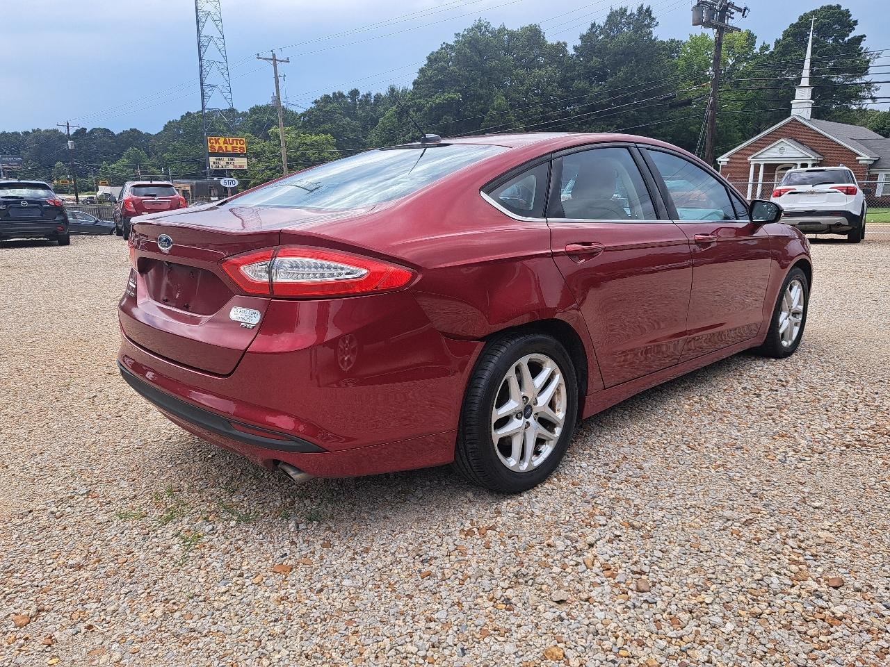 Ford Fusion SE 2016