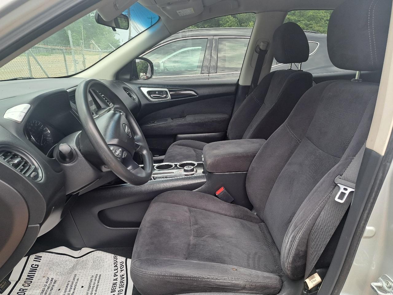 Nissan Pathfinder S 4WD 2016