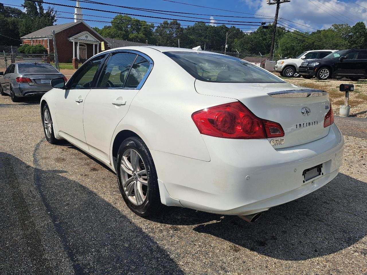 Infiniti G Sedan G37x AWD 2011