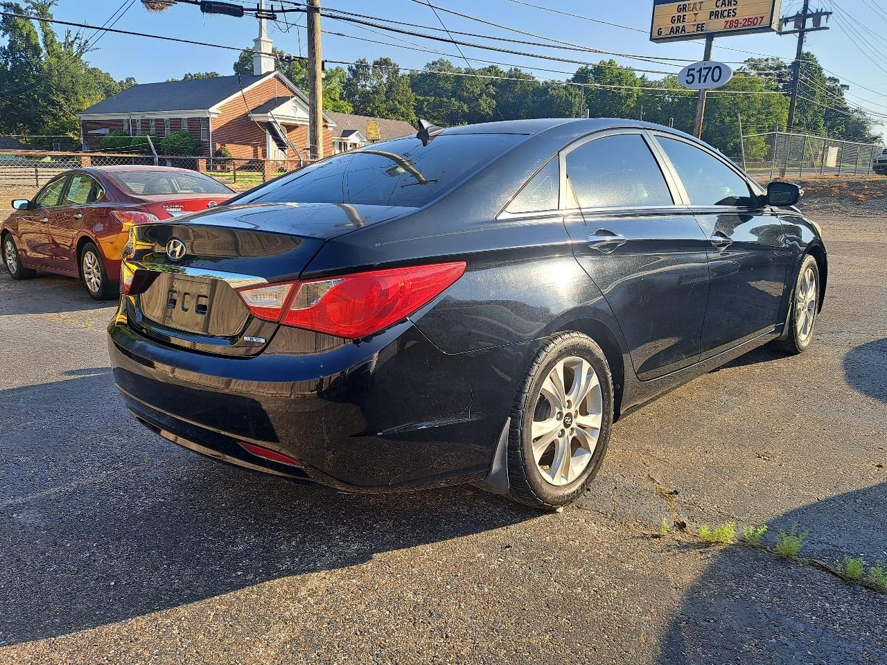 Hyundai Sonata SE Auto 2011