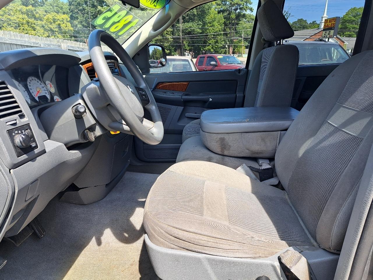 Dodge Ram 1500 ST Quad Cab 2WD 2006