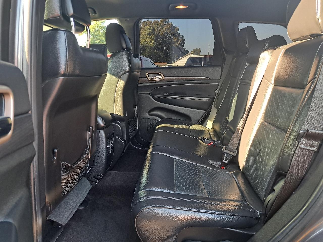 Jeep Grand Cherokee Laredo 2WD 2015