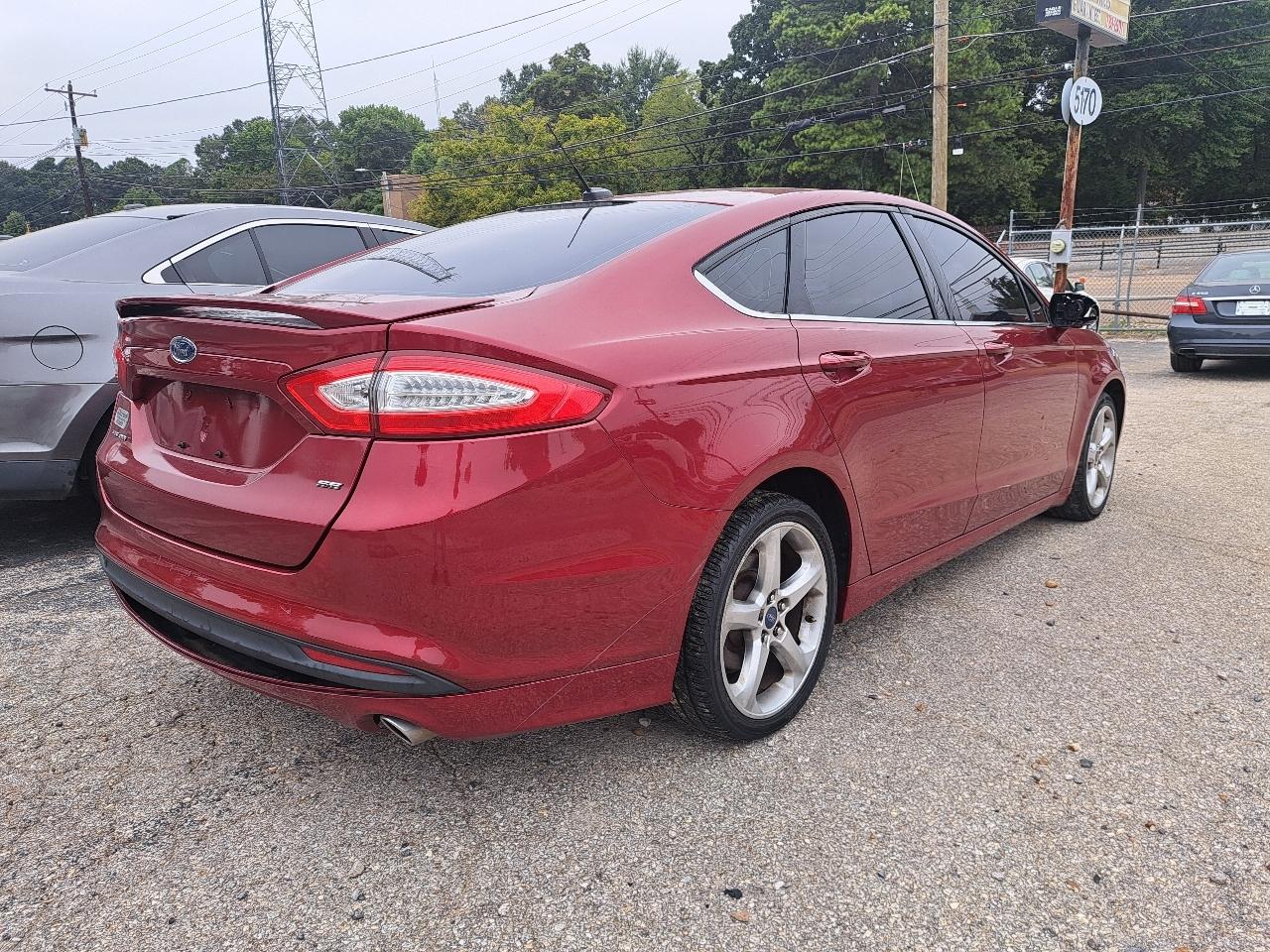 Ford Fusion SE 2014