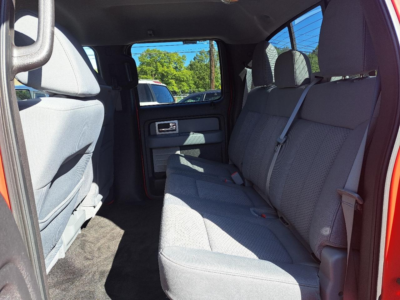 Ford F-150 photo 6