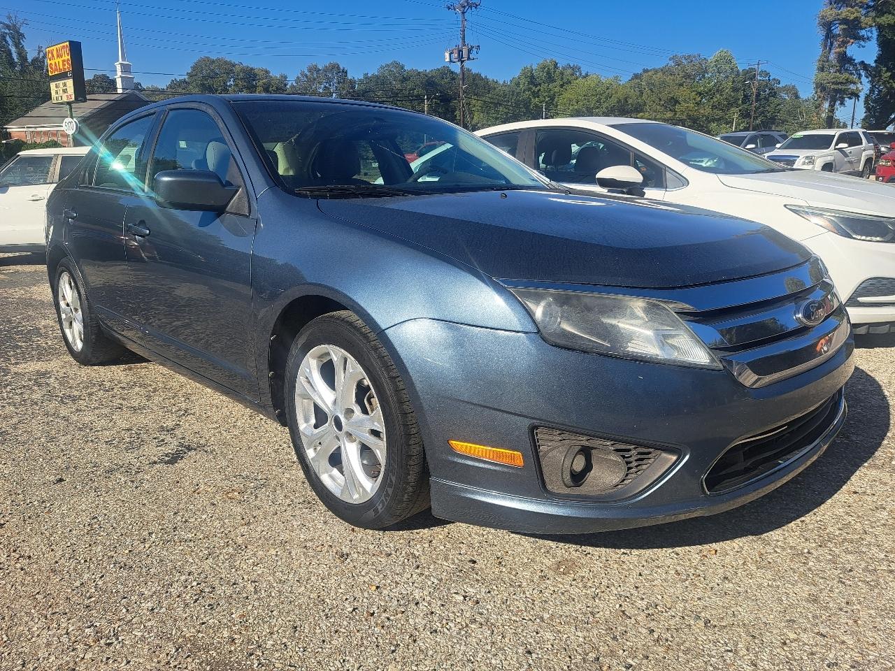 Ford Fusion SE 2012