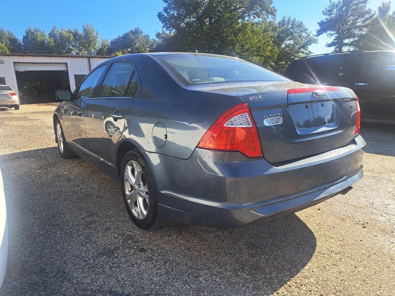 Ford Fusion SE 2012