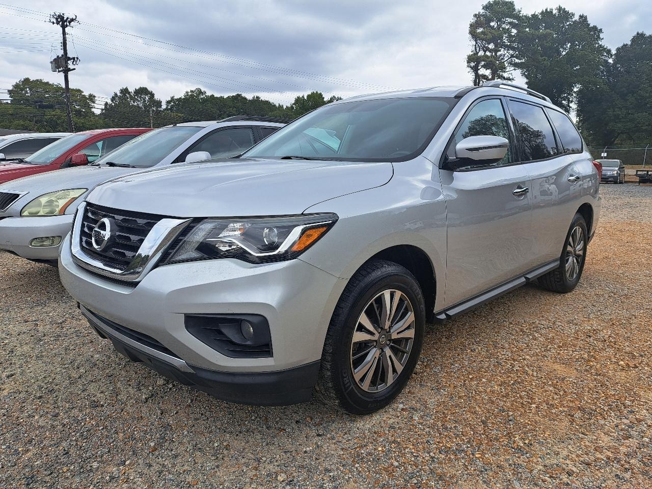 Nissan Pathfinder S 4WD 2017