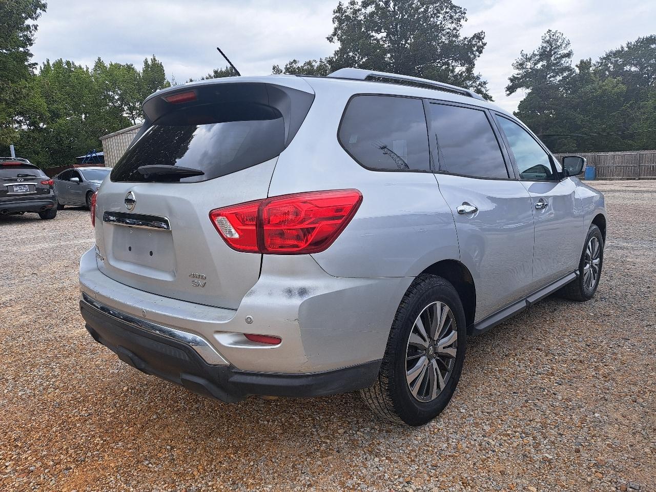 Nissan Pathfinder S 4WD 2017