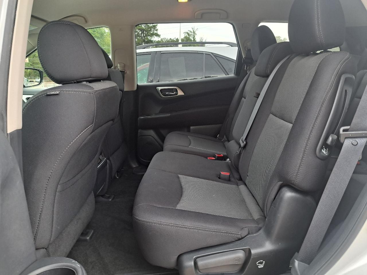 Nissan Pathfinder S 4WD 2017
