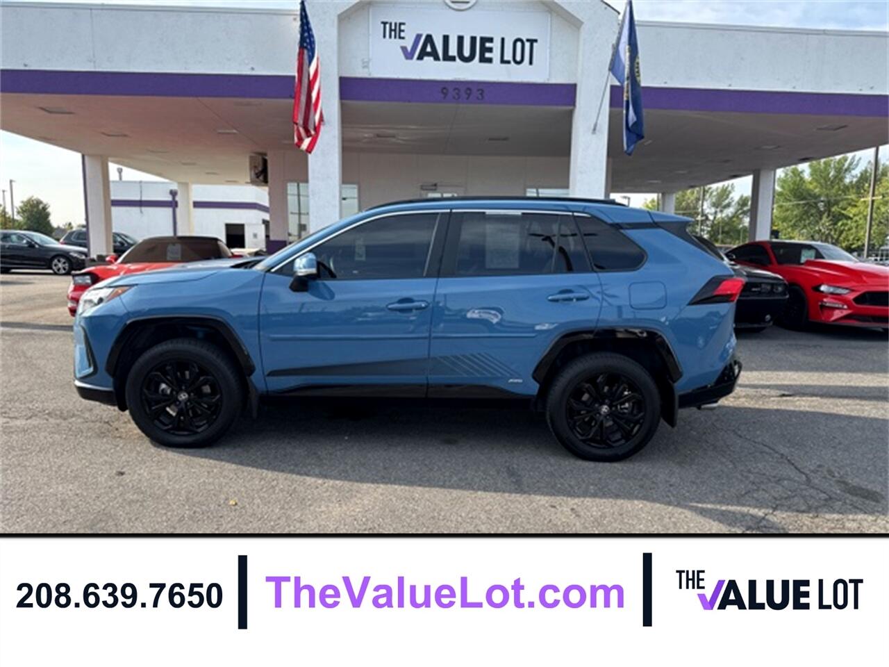 2023 Toyota RAV4 SE