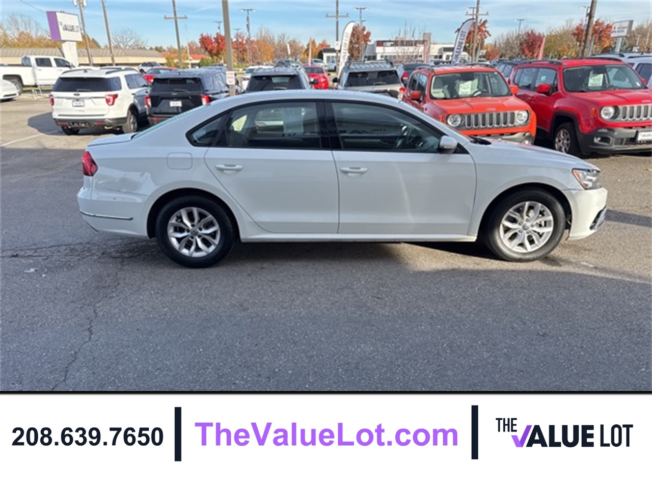 2018 Volkswagen Passat 2.0T R-Line photo 2