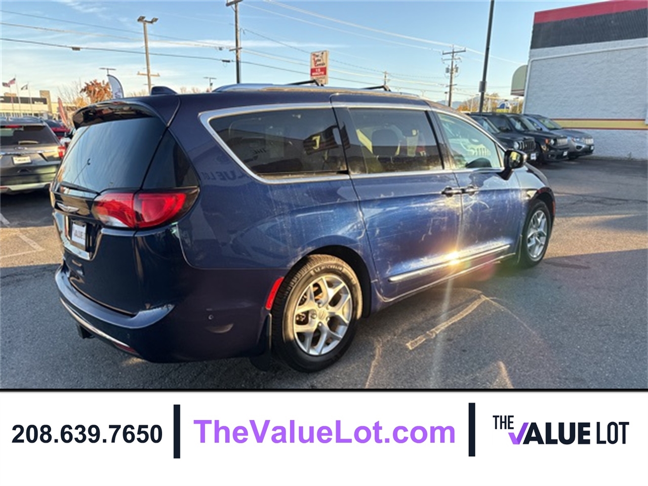 2018 Chrysler Pacifica Touring Plus photo 4