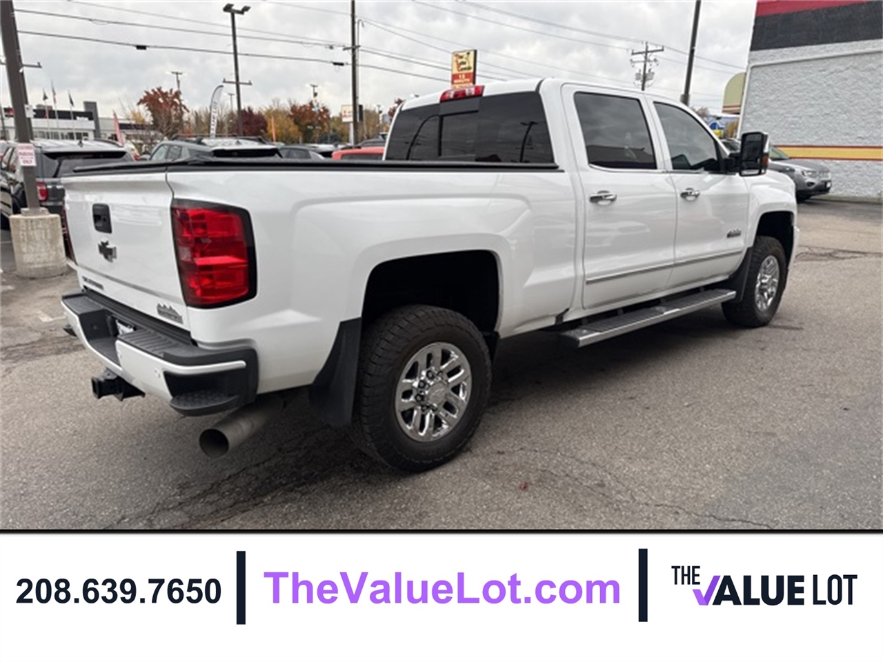 2015 Chevrolet Silverado 3500HD High Country photo 4