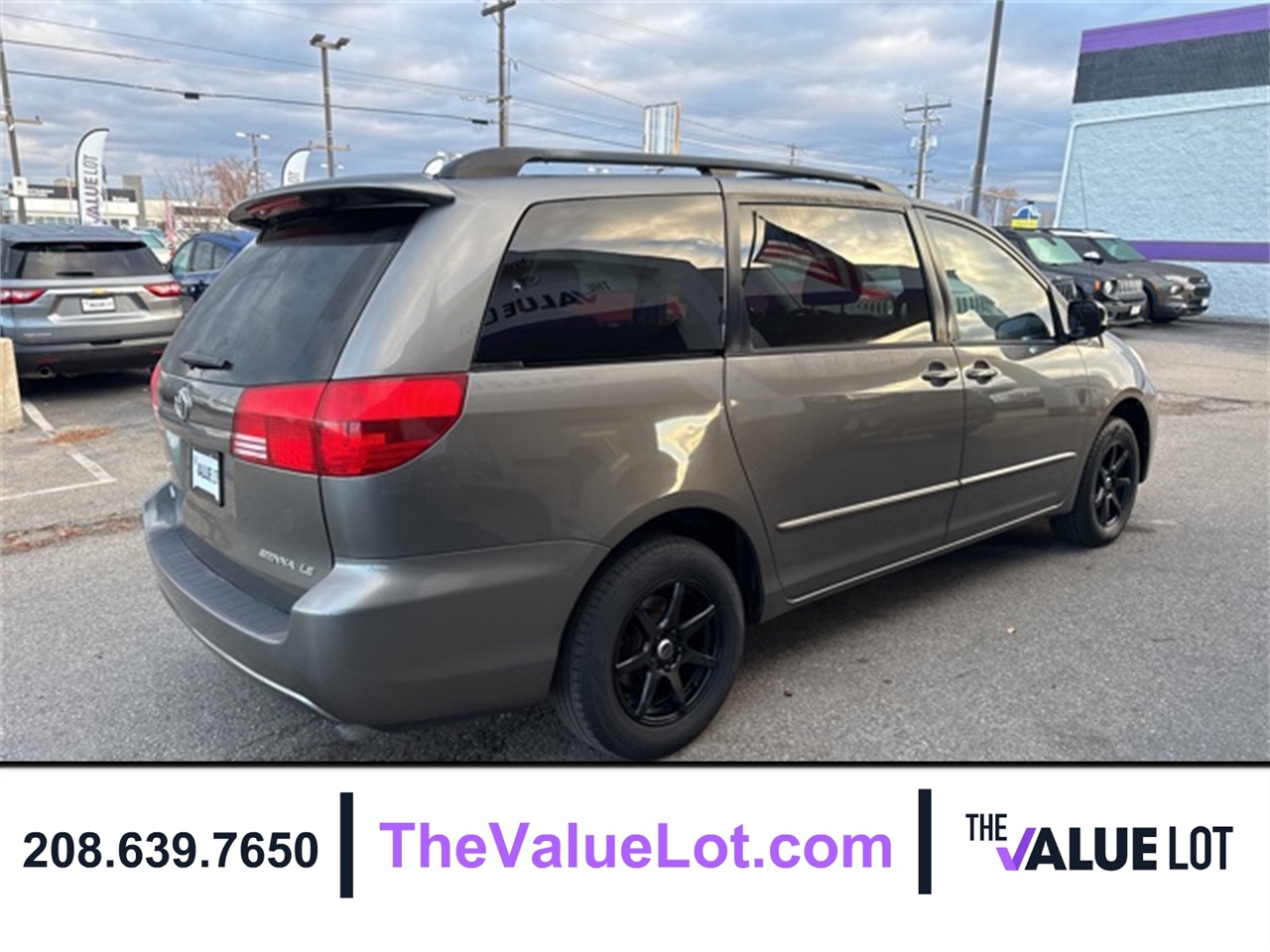 2004 Toyota Sienna CE photo 4
