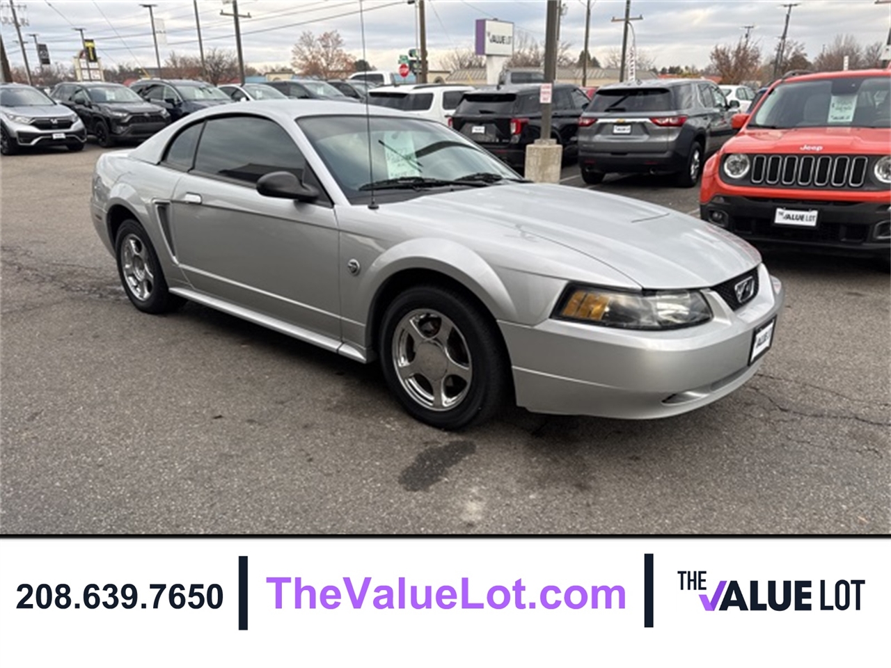 2004 Ford Mustang V6 photo 2