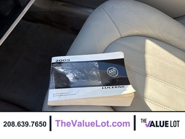 Buick Lucerne  2009