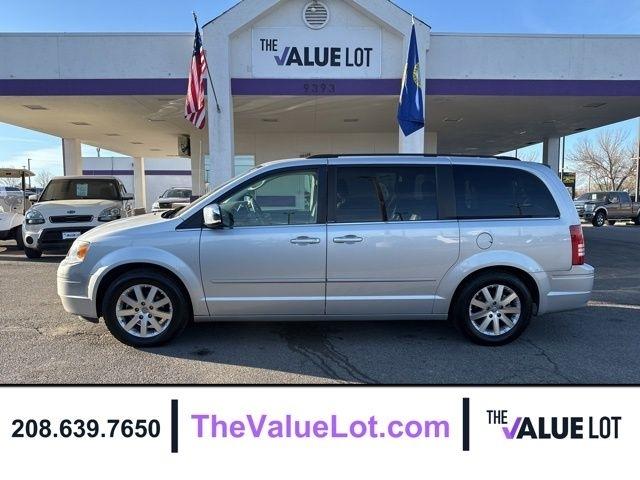 2008 Chrysler Town & Country Touring