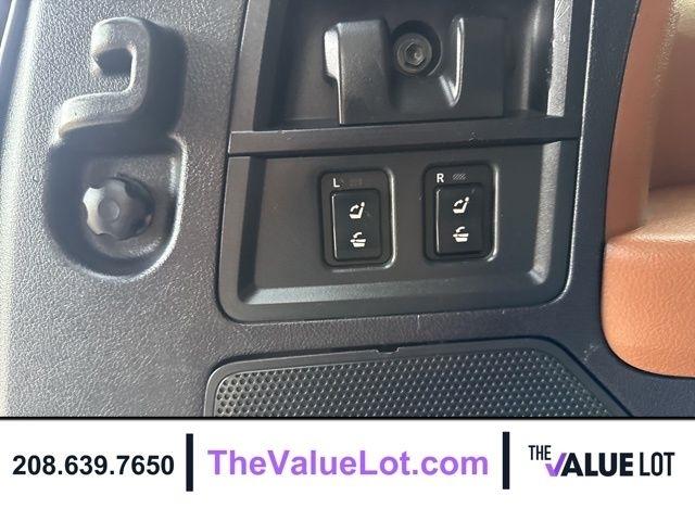 Toyota Sequoia  2008