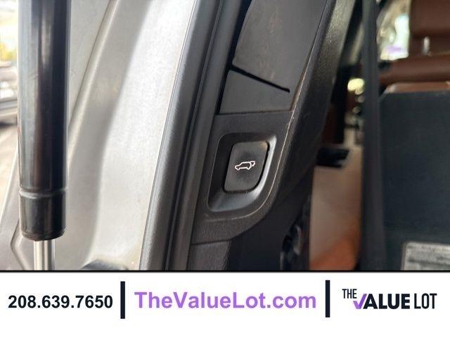 Toyota Sequoia  2008