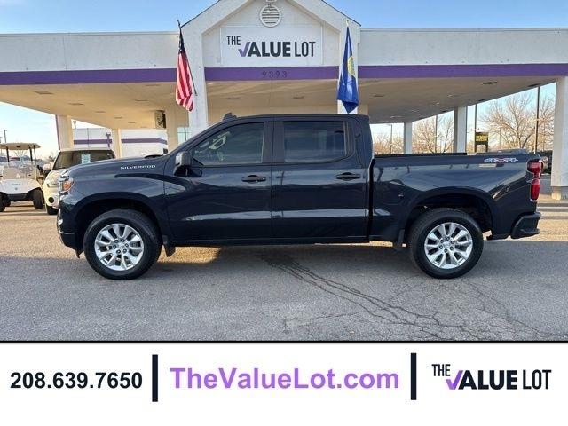 2022 Chevrolet Silverado 1500 Custom