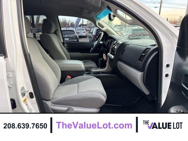 Toyota Tundra 4WD Truck  2012