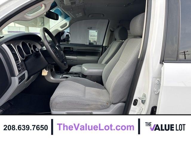 Toyota Tundra 4WD Truck  2012