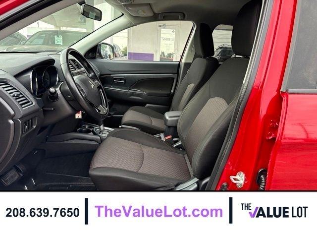 Mitsubishi Outlander Sport  2017