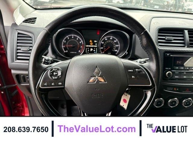 Mitsubishi Outlander Sport  2017