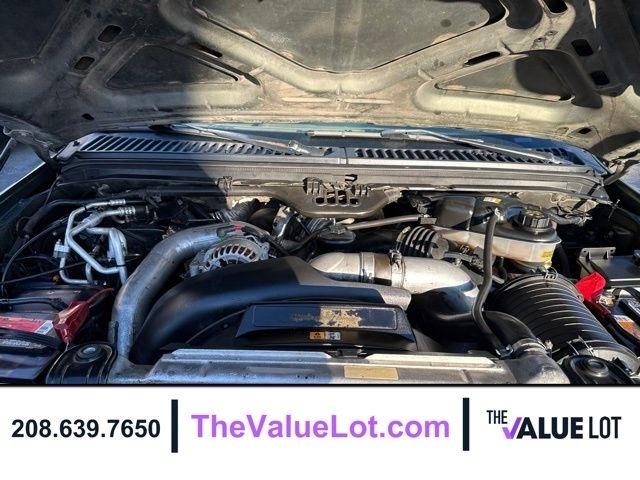 Ford Excursion  2004